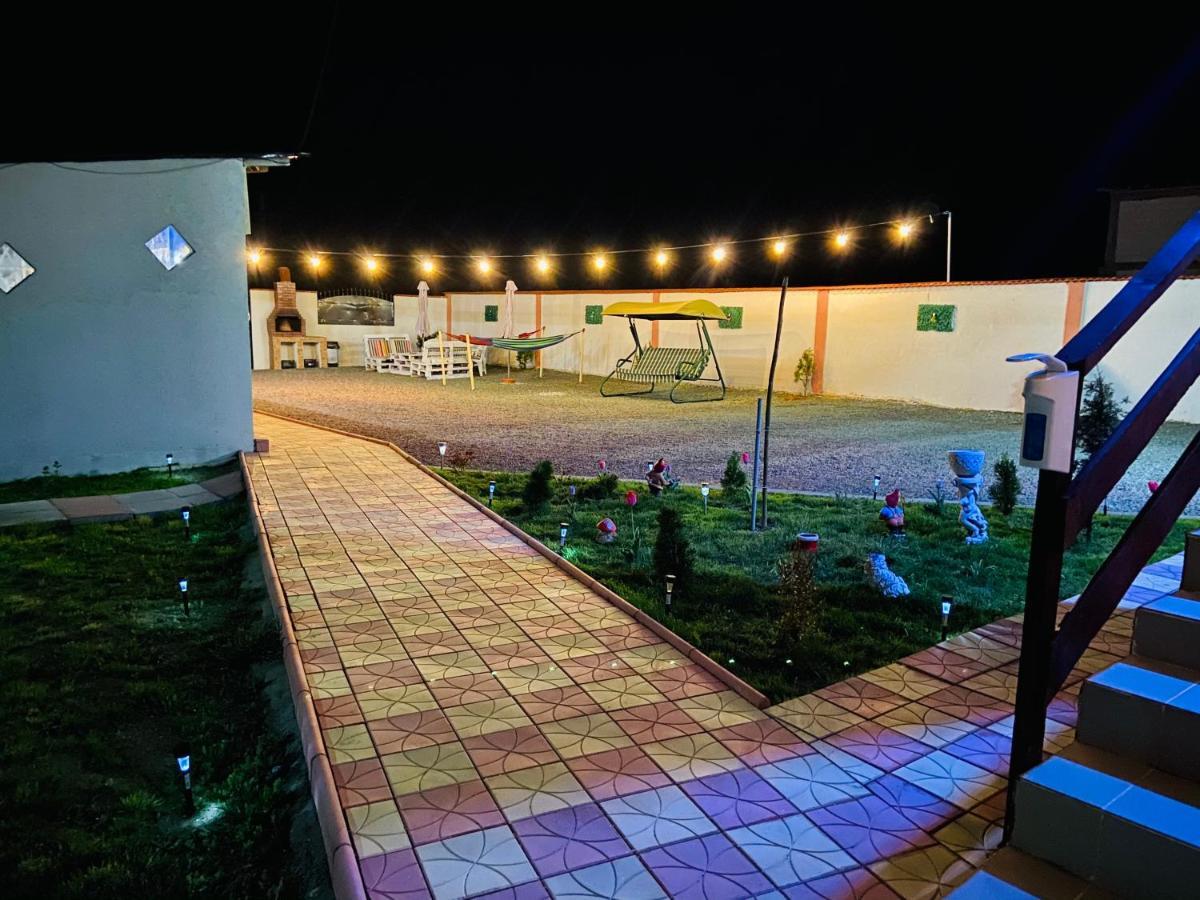 Vila Bella Două Mai Esterno foto
