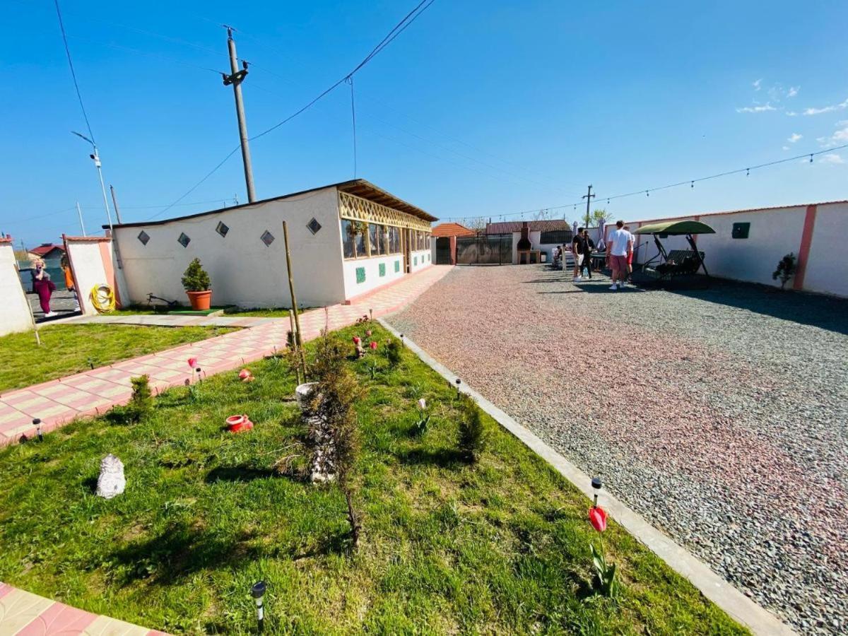 Vila Bella Două Mai Esterno foto